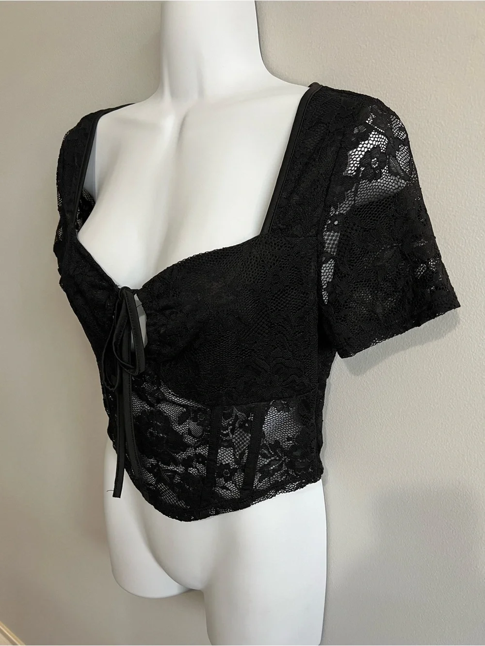 Shein Size M Black Lace Corset-Style Keyhole Tie Short Sleeve Crop Top Goth